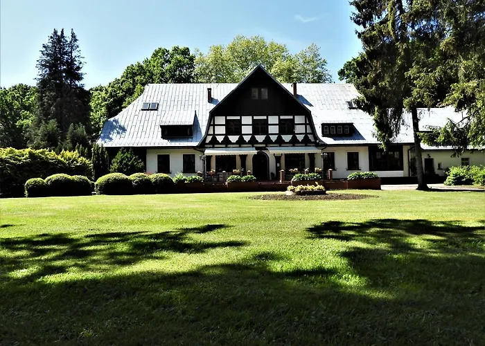 Dworek Osiecki Osieki  photo