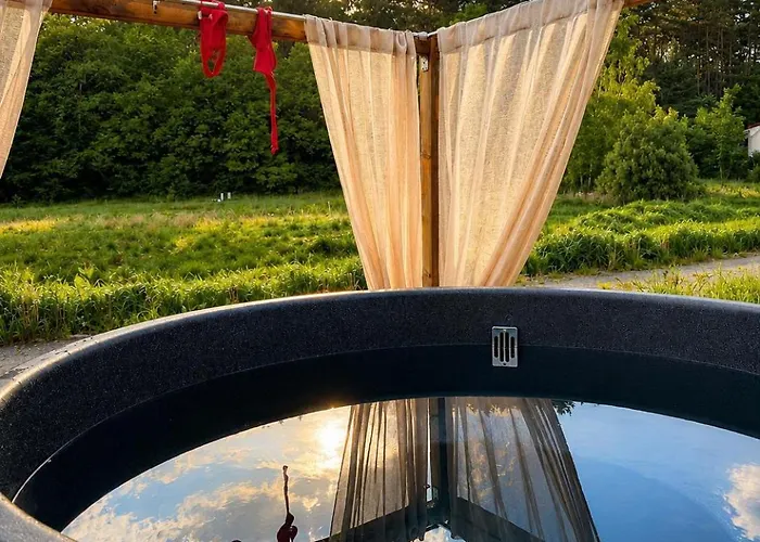 Nowoczesne Domki Na Drzewie - Jacuzzi - Kolobrzeg - Sauna - Polanaglamp Niezyn 사진